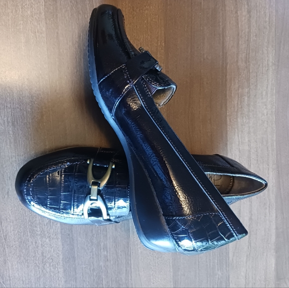 Life Stride NWOT Ladies Slip On Loafers - Picture 3 of 6